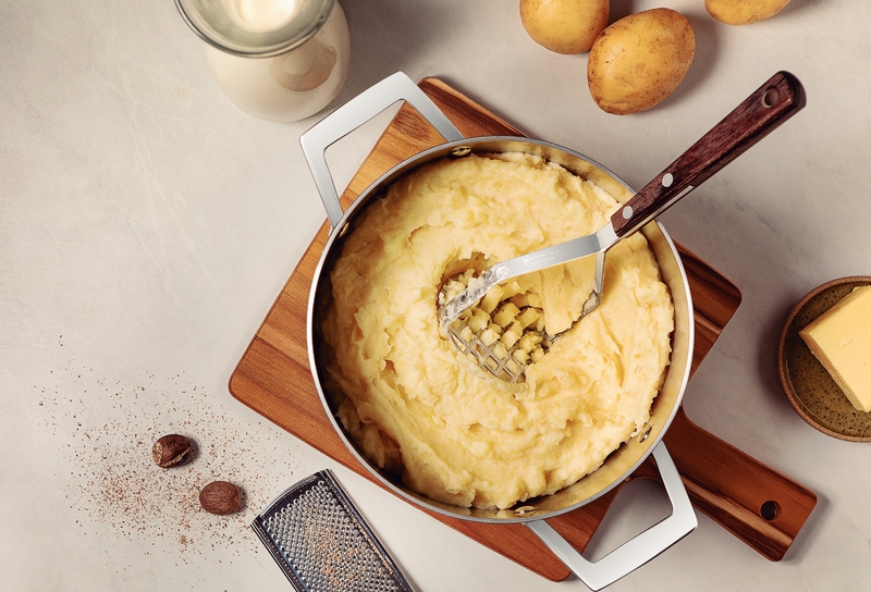21159190 POLYWOOD Potato Masher - Image 4